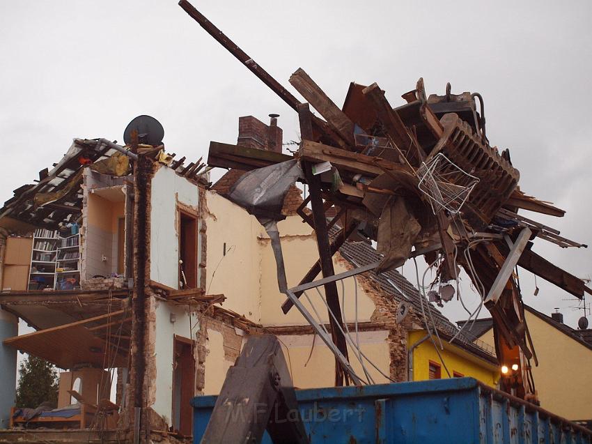 Hausexplosion Bruehl bei Koeln Pingsdorferstr P507.JPG